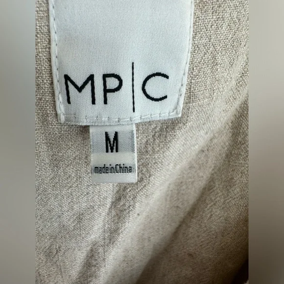 MPC Revolve Tie Front Linen Jumpsuit. Size Medium. - Picture 6 of 6